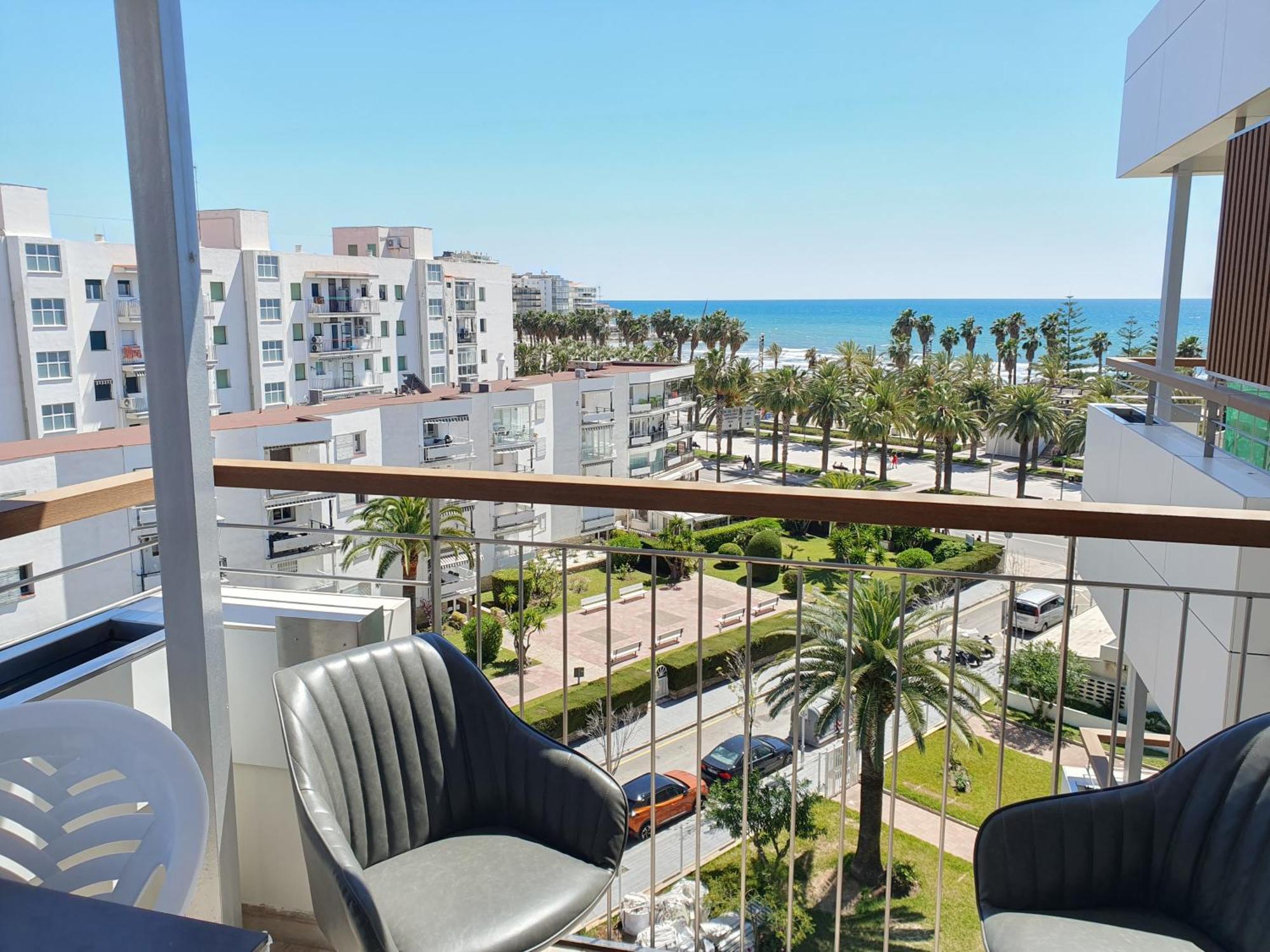 Apartment Con Vistas Al Mar,centro Wifi *