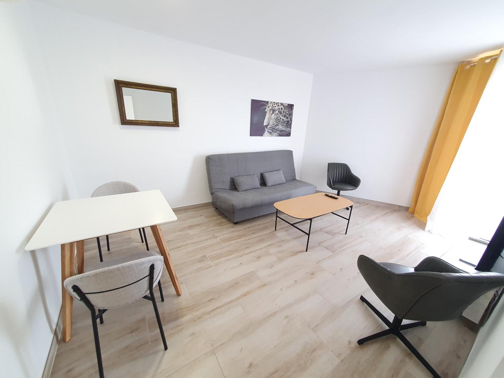 Apartment Con Vistas Al Mar,centro Wifi